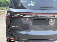 Hongqi HQ9 PHEV 2.0T four-wheel drive premium version - фото 6