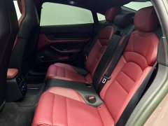 Porsche Taycan - фото 11