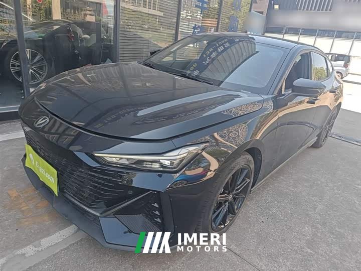 Changan UNI-V 1.5T premium - автомобиль из Китая