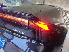 Changan UNI-V 2022 1.5T premium - фото 8