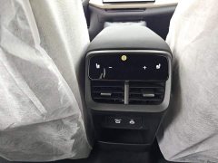 Volvo XC70 Plug-in Hybrid AWD Ultra-Long Range Plus - фото 14