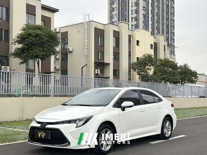 Toyota Levin Hybrid 1.8H E-CVT Luxury Edition - автомобиль из Китая