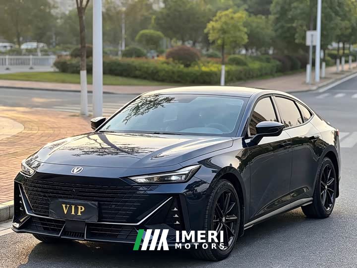 Changan UNI-V 1.5T sports version - автомобиль из Китая