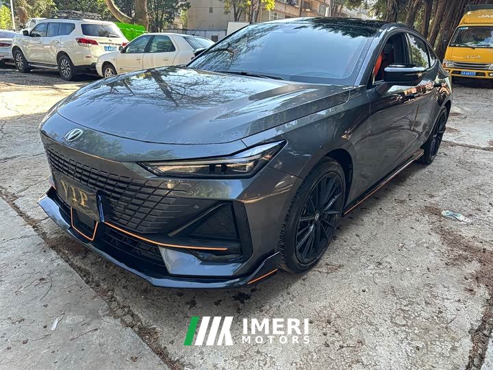 Changan UNI-V 1.5T sports version - автомобиль из Китая