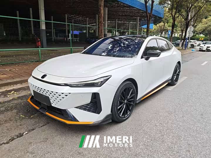 Changan UNI-V 1.5T noble sports - автомобиль из Китая