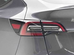 Tesla Model Y Long Range Edition 3D7 - фото 17