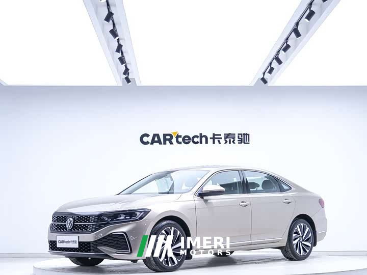 Volkswagen Passat 330TSI Starry Sky Elite Edition - автомобиль из Китая