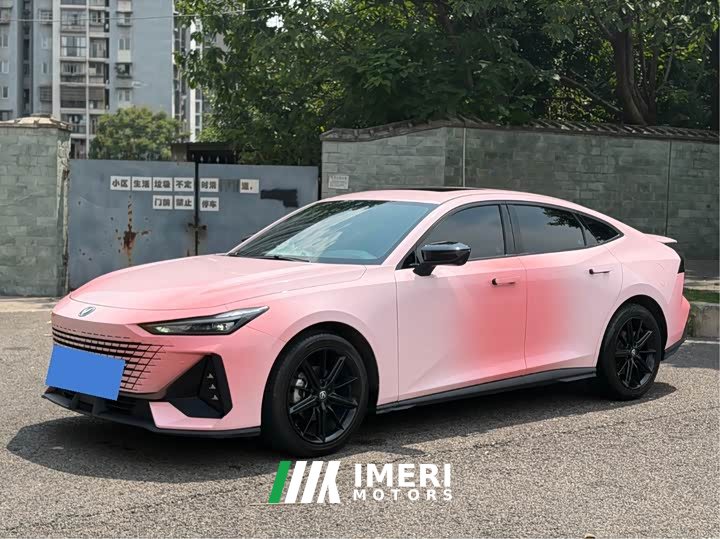 Changan UNI-V 1.5T premium - автомобиль из Китая
