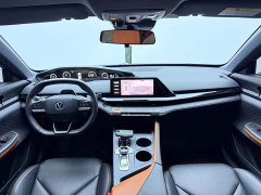 Changan UNI-V 1.5T premium - фото 3