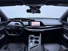 Changan UNI-V 1.5T premium - фото 3