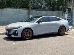 Changan UNI-V 1.5T premium - фото 1