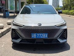 Changan UNI-V 1.5T premium - фото 2