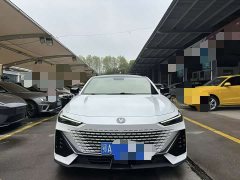 Changan UNI-V 1.5T Prestige Edition - фото 2