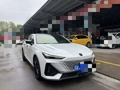 Changan UNI-V 1.5T Prestige Edition - фото 3