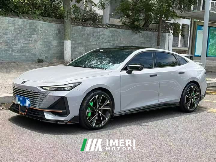 Changan UNI-V 1.5T sports version - автомобиль из Китая