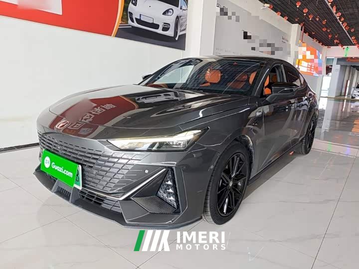 Changan UNI-V Smart iDD Smart iDD 1.5T 113km smart fun - автомобиль из Китая
