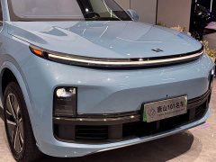 Li Auto Ideal L8 Pro - фото 4