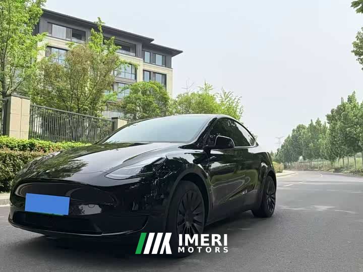 Tesla Model Y 2022 rear-wheel drive version - автомобиль из Китая