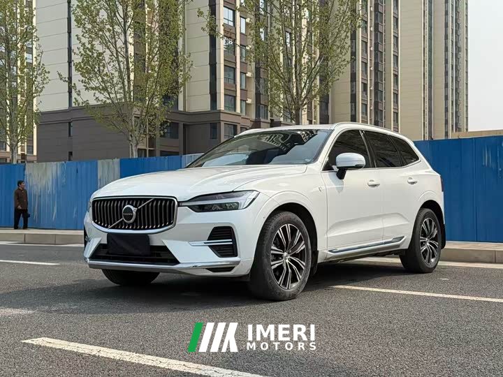 Volvo XC60 B5 four-wheel drive Zhiyuan Deluxe Edition - автомобиль из Китая