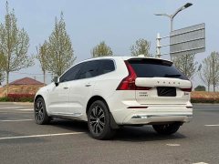 Volvo XC60 B5 four-wheel drive Zhiyuan Deluxe Edition - фото 7