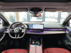 BMW 5 Series 530Li Leading M Sports Package - фото 11