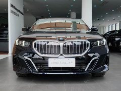 BMW 5 Series 530Li Leading M Sports Package - фото 2