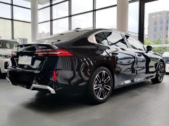 BMW 5 Series 530Li Leading M Sports Package - фото 5