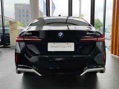 BMW 5 Series 530Li Leading M Sports Package - фото 6