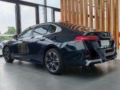 BMW 5 Series 530Li Leading M Sports Package - фото 7