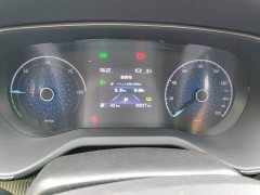 Hongqi E-QM5 facelift basic travel version - фото 12
