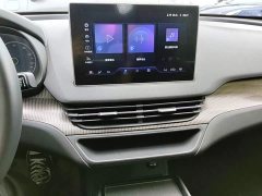 Hongqi E-QM5 facelift basic travel version - фото 13