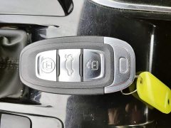Hongqi E-QM5 facelift basic travel version - фото 9