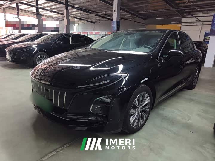 Hongqi E-QM5 431km Charging Enjoyment Edition
