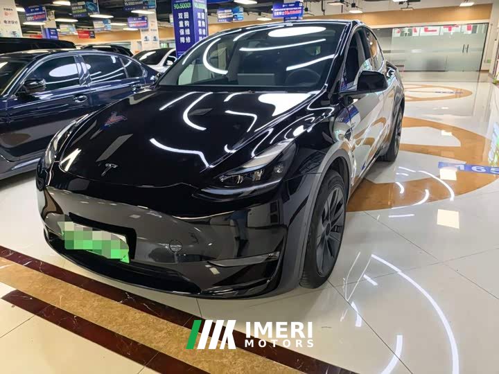 Tesla Model Y 2023 long-range all-wheel drive version - автомобиль из Китая