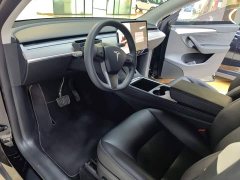 Tesla Model Y 2023 long-range all-wheel drive version - фото 10