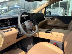 Hongqi HQ9 PHEV 2.0T four-wheel drive premium version - фото 6