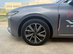 Hongqi H5 PHEV 170 super hybrid version - фото 7