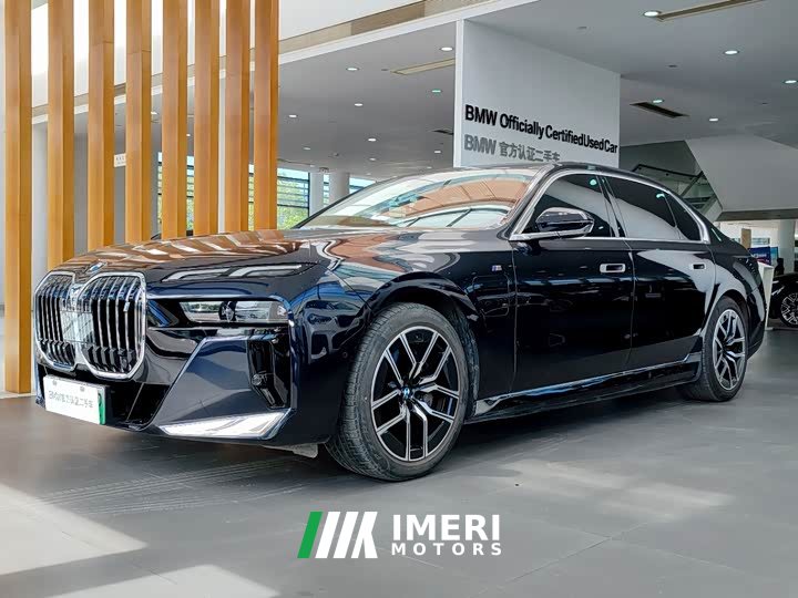 BMW i7 eDrive50L Leading M Sports Package - автомобиль из Китая