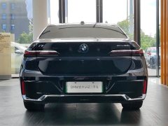 BMW i7 eDrive50L Leading M Sports Package - фото 6