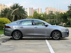 BYD Qin PLUS DM-i 55KM flagship - фото 4
