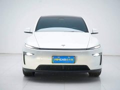 Tesla Model Y rear-wheel drive version - фото 12