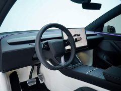 Tesla Model Y rear-wheel drive version - фото 17