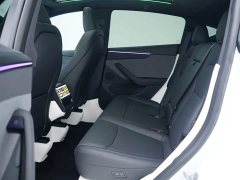 Tesla Model Y rear-wheel drive version - фото 6