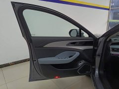 Hongqi H5 PHEV 170 super hybrid version - фото 7