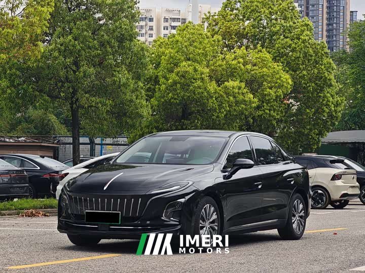 Hongqi E-QM5 431km Charging Enjoyment Edition - автомобиль из Китая