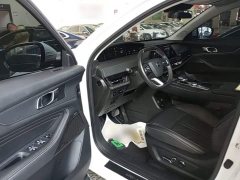 Changan UNI-K 2024 2.0T two-wheel drive Yueshang - фото 16