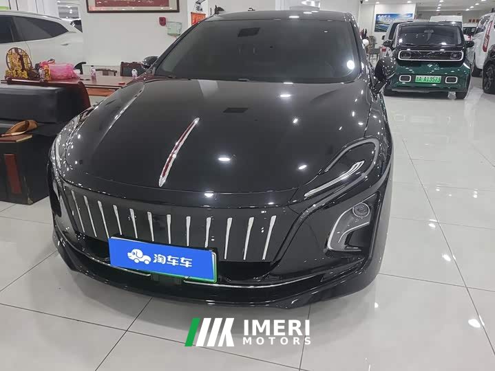Hongqi E-QM5 610km PLUS - автомобиль из Китая