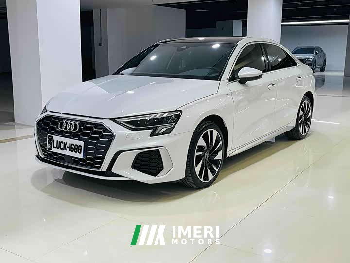 Audi A3 A3L Limousine 35 TFSI Fashionable and Sporty - автомобиль из Китая
