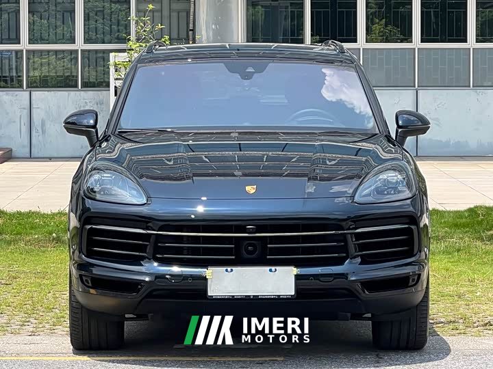 Porsche Cayenne 3.0T Platinum Edition - автомобиль из Китая