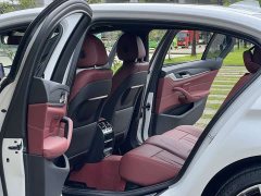 BMW 5 Series 530Li Leading M Sports Package - фото 11